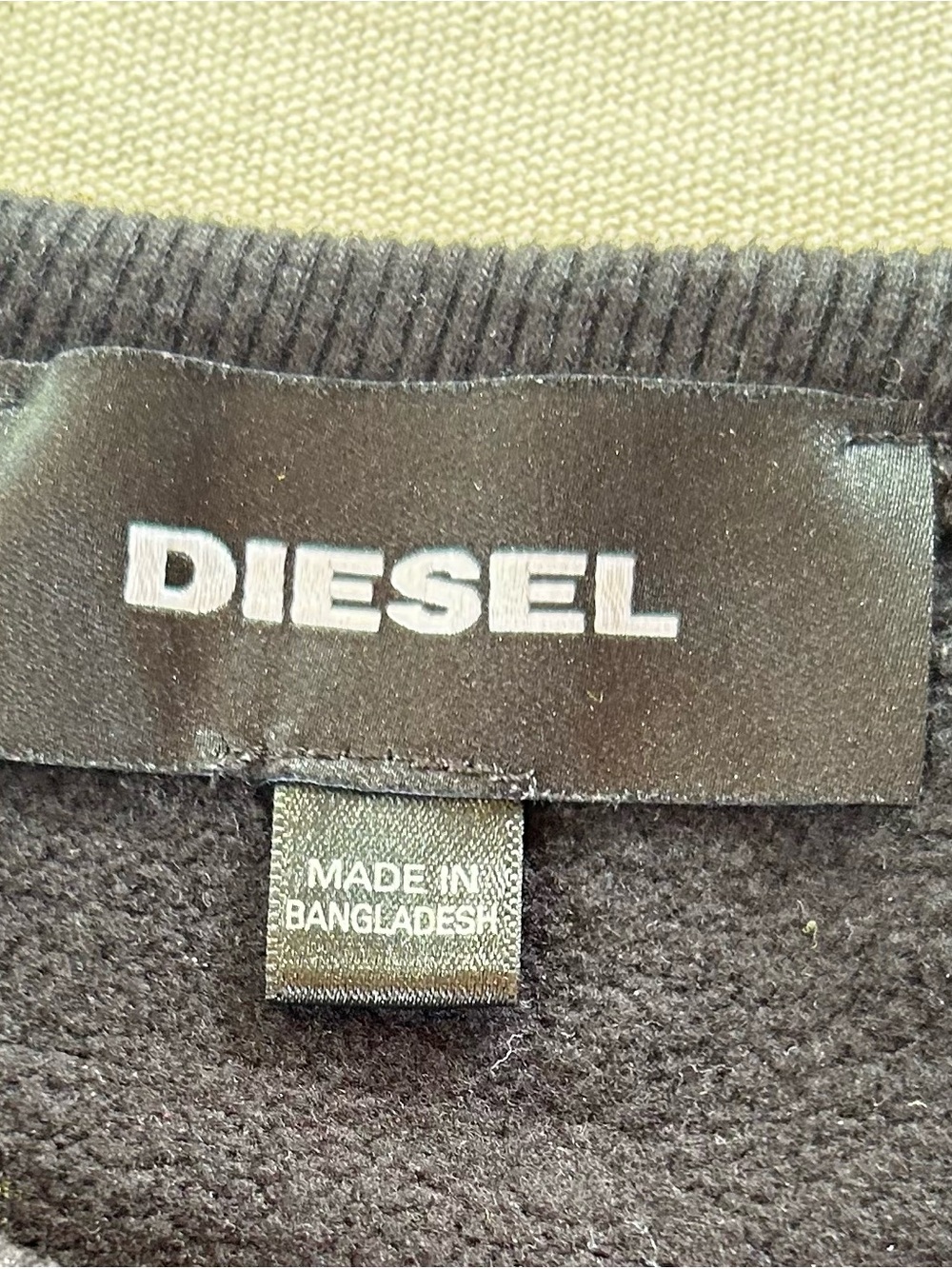 Diesel Only The Brave Mohawk Logo Crewneck Sweatshirt Black Red Men's Small S - Picture 5 of 10